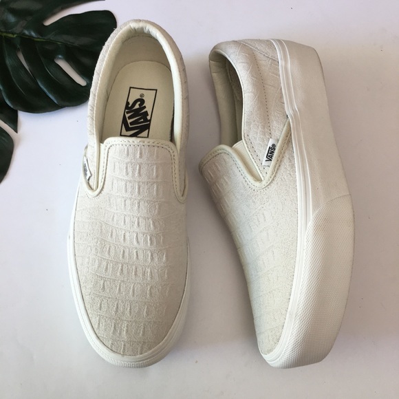 vans suede slip on platform
